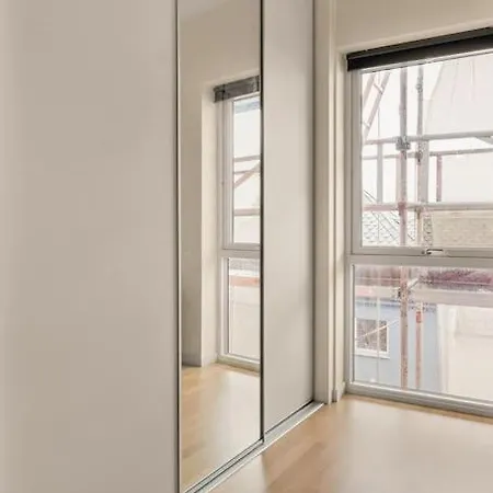 Apartamento Dinbnb I 1 Minute To Tram! Newly Built With Balcony & 3 Beds